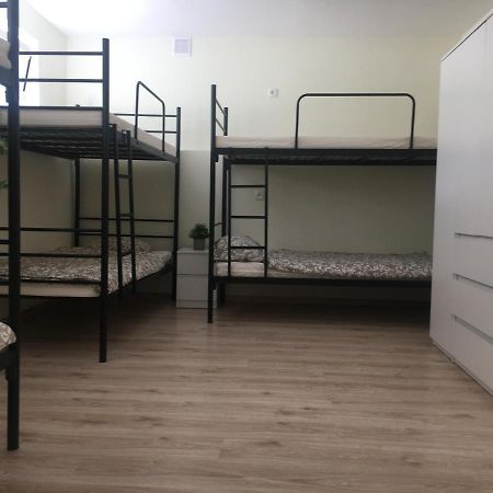 Hostel Opolska 11-19 Вроцлав Екстериор снимка