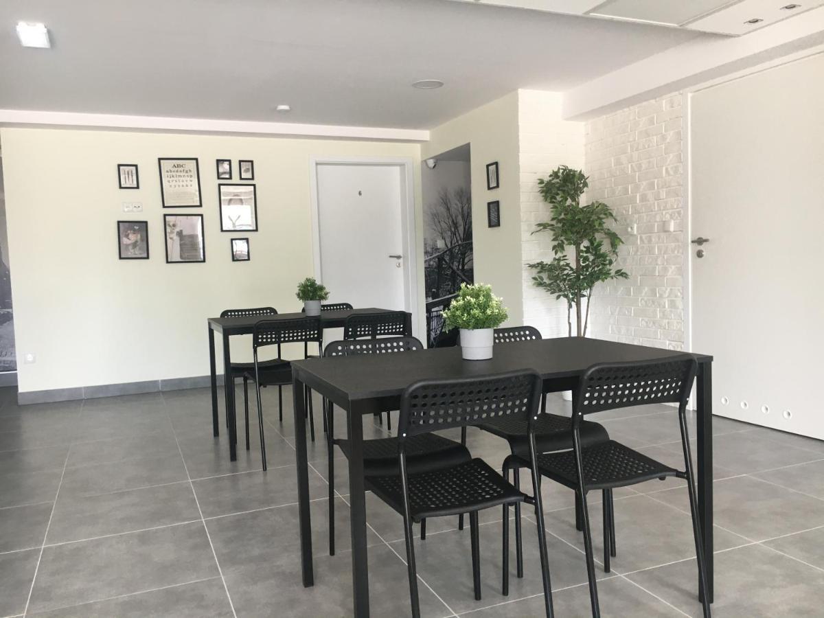 Hostel Opolska 11-19 Вроцлав Екстериор снимка