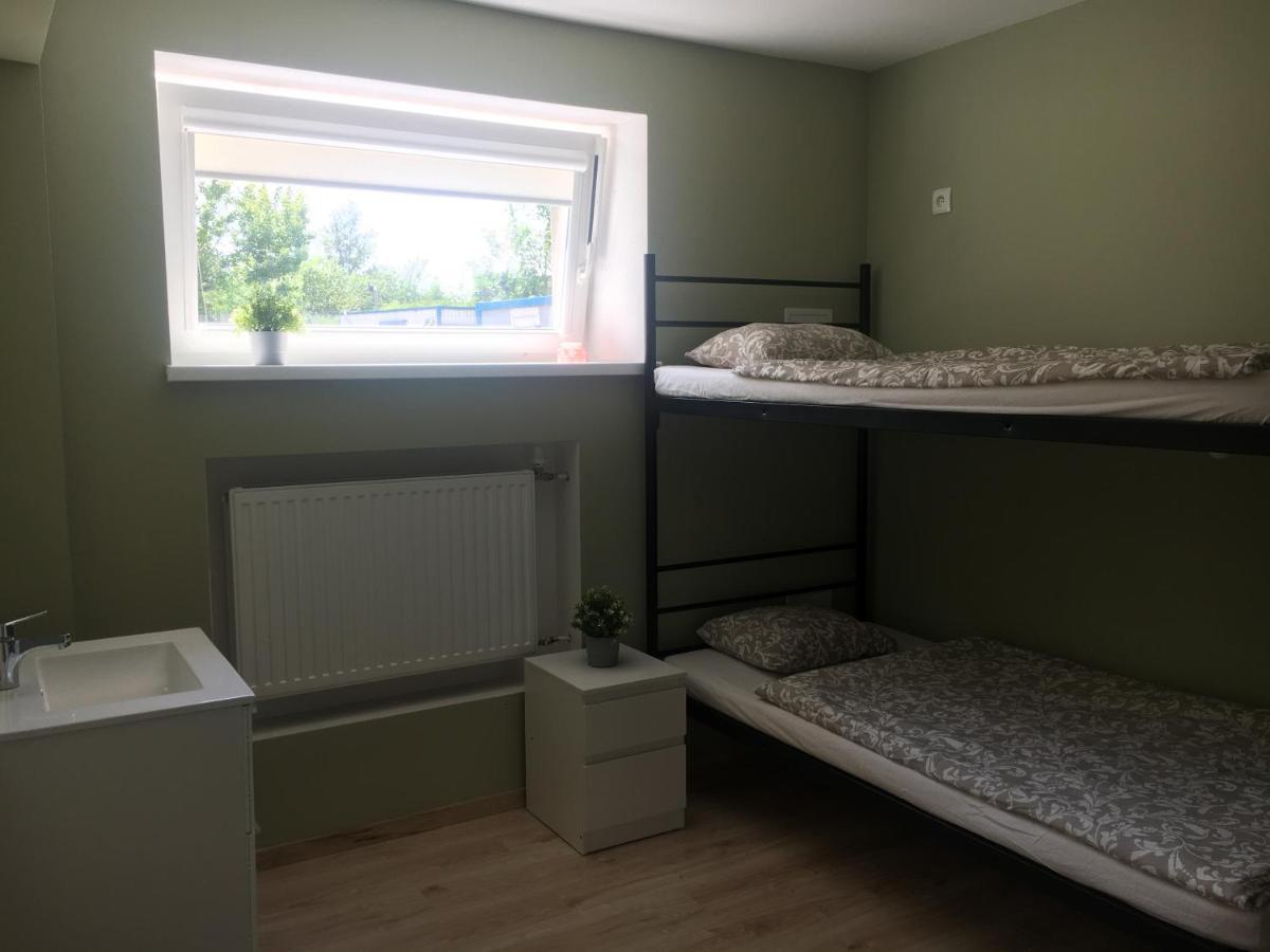 Hostel Opolska 11-19 Вроцлав Екстериор снимка